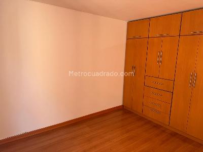 Apartamento de 3 alcobas en venta en Nueva Autopista Los Cedros, Bogotá, 80 m² · foto 7 de 13