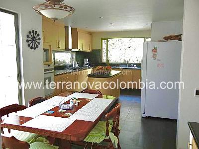 Casa de 4 alcobas en venta en Altos De Sotileza, Bogotá, 400 m² · foto 12 de 20