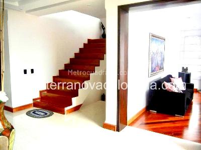 Casa de 4 alcobas en venta en Altos De Sotileza, Bogotá, 400 m² · foto 15 de 20