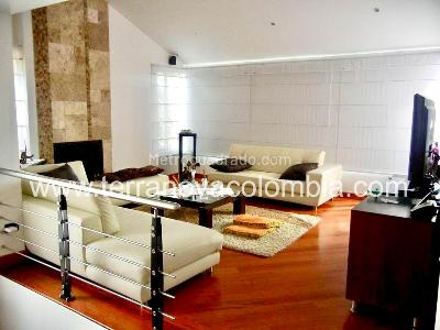 Casa de 4 alcobas en venta en Altos De Sotileza, Bogotá, 400 m² · foto 3 de 20