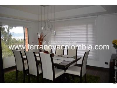 Casa de 4 alcobas en venta en Altos De Sotileza, Bogotá, 380 m² · foto 3 de 19