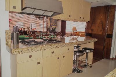 Apartamento de 3 alcobas en venta en Santa Barbara Occidental, Bogotá, 166 m² · foto 8 de 17