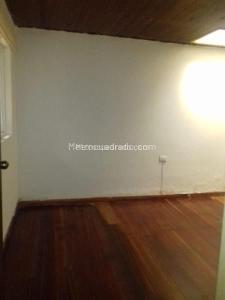 Casa de 5 alcobas en venta en San Antonio Norte, Bogotá, 207 m² · foto 5 de 13