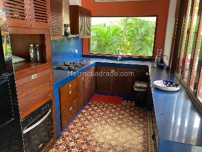 Casa de 4 alcobas en venta en Club Puerto Peñalisa, Girardot, 200 m² · foto 10 de 19