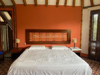 Casa de 4 alcobas en venta en Club Puerto Peñalisa, Girardot, 200 m² · foto 12 de 19