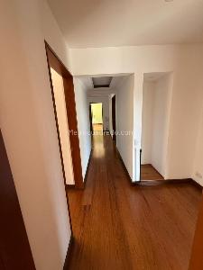 Apartamento de 3 alcobas en venta en Lindaraja, Bogotá, 195 m² · foto 13 de 19