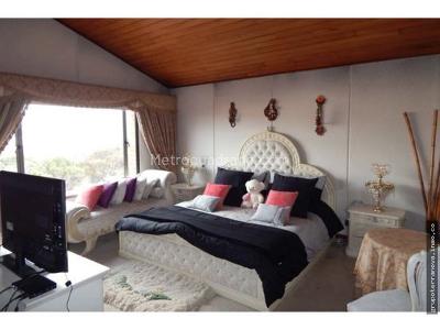 Casa de 3 alcobas en venta en Altos De Sotileza, Bogotá, 390 m² · foto 11 de 20
