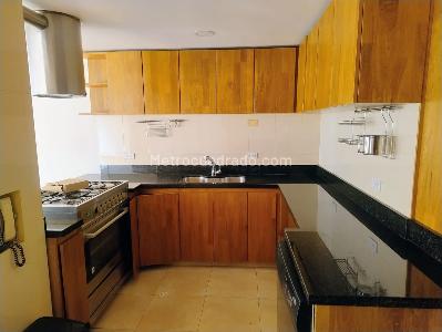 Apartamento de 3 alcobas en venta en La Carolina, Bogotá, 303 m² · foto 13 de 13