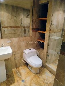 Apartamento de 3 alcobas en venta en La Carolina, Bogotá, 303 m² · foto 9 de 13