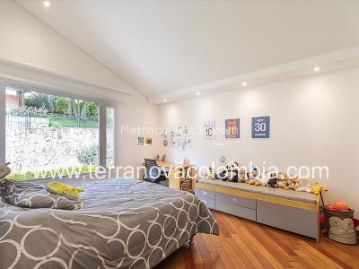 Casa de 5 alcobas en venta en Altos De Sotileza, Bogotá, 400 m² · foto 12 de 20