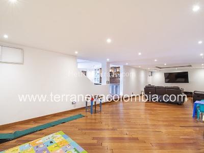 Casa de 5 alcobas en venta en Altos De Sotileza, Bogotá, 400 m² · foto 18 de 20