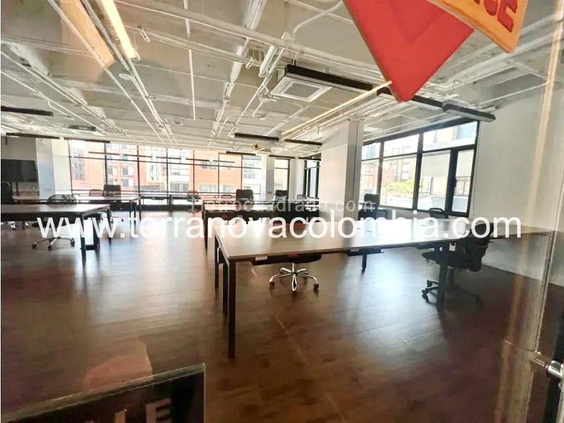 Edificio de Oficinas en Venta, CHICO NORTE, Bogotá D.C. - Więcej