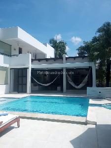 Casa de 4 alcobas en venta en Peñalisa, Girardot, 565 m² · foto 3 de 18