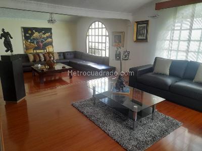 Casa de 4 alcobas en venta en Alhambra, Bogotá, 410 m² · foto 5 de 20