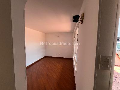 Casa de 3 alcobas en venta en Colina Iberia, Bogotá, 180 m² · foto 10 de 20