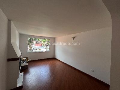 Casa de 3 alcobas en venta en Colina Iberia, Bogotá, 180 m² · foto 15 de 20