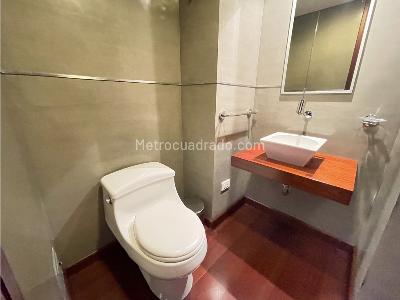 Apartaestudio en venta en Chico, Bogotá, 51 m² · foto 9 de 20