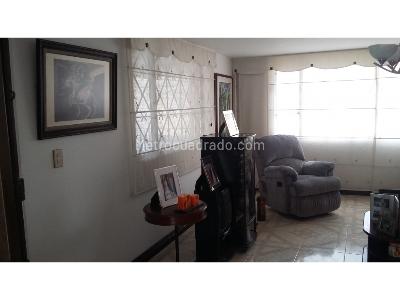 Casa de 5 alcobas en venta en El Prado, Bogotá, 400 m² · foto 4 de 20