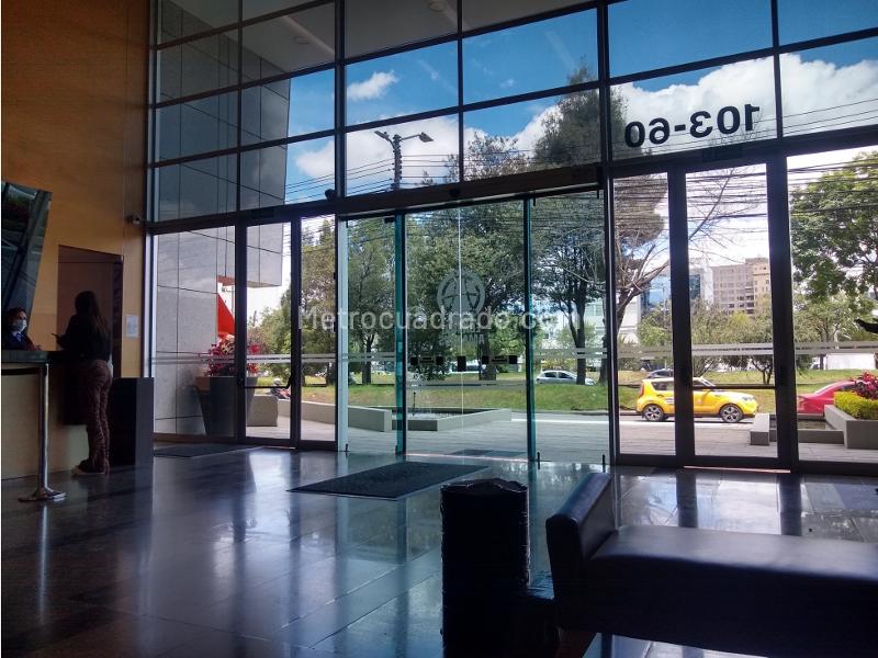 Oficina en Arriendo, Chico Navarra, Bogotá D.C. - Más