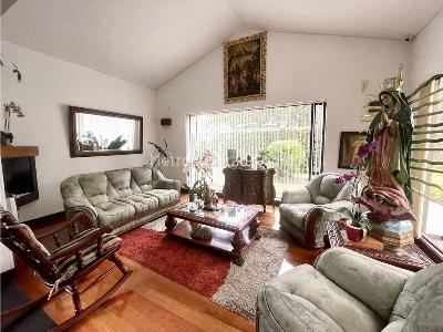 Casa de 4 alcobas en venta en Baskinta, Cajicá, 352 m² · foto 4 de 20