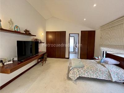 Casa de 4 alcobas en venta en Baskinta, Cajicá, 352 m² · foto 14 de 20