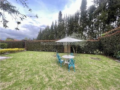 Casa de 4 alcobas en venta en Baskinta, Cajicá, 352 m² · foto 18 de 20