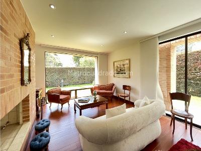 Casa de 4 alcobas en venta en Kalamary, Chía, 450 m² · foto 3 de 18