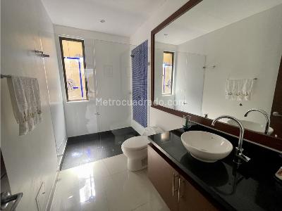 Casa de 4 alcobas en venta en Kalamary, Chía, 450 m² · foto 13 de 18