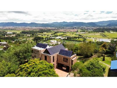 Casa de 3 alcobas en venta en Sindamanoy, Chía, 600 m² · foto 2 de 20