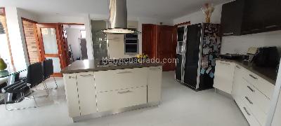 Casa de 4 alcobas en venta en San Jose De Bavaria, Bogotá, 280 m² · foto 9 de 20