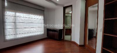 Casa de 5 alcobas en venta en San Jose De Bavaria, Bogotá, 294 m² · foto 16 de 20