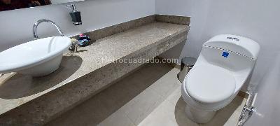 Casa en venta en San Jose De Bavaria, Bogotá · foto 8 de 20