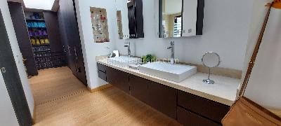 Casa de 5 alcobas en venta en San Jose De Bavaria, Bogotá, 585 m² · foto 13 de 20