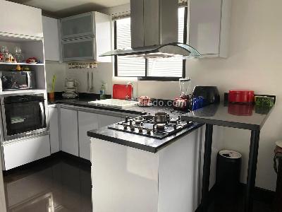 Apartamento en venta en Santa Barbara Central, Bogotá · foto 4 de 16