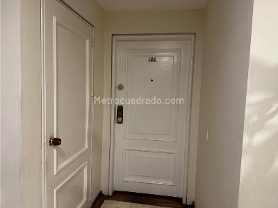 Apartamento de 3 alcobas en venta en Chico, Bogotá, 186 m² · foto 4 de 20
