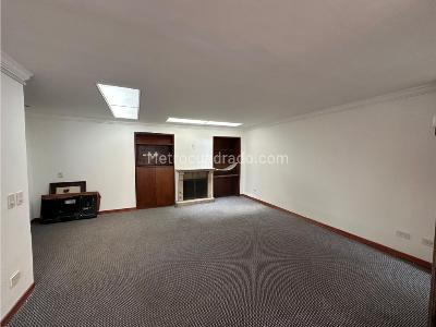 Apartamento de 3 alcobas en venta en Chico, Bogotá, 186 m² · foto 6 de 20