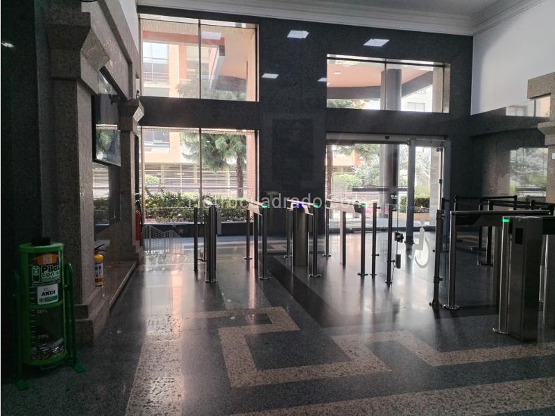 Oficina en Arriendo, Chico, Bogotá D.C. - Más