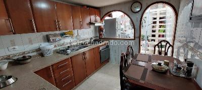 Casa de 5 alcobas en venta en Villa Del Prado, Bogotá, 240 m² · foto 14 de 20
