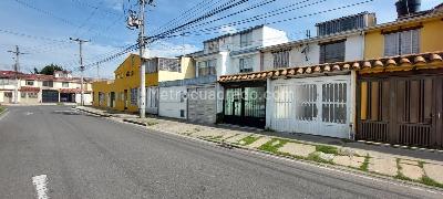 Casa de 5 alcobas en venta en Villa Del Prado, Bogotá, 240 m² · foto 18 de 20