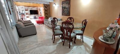 Casa de 5 alcobas en venta en Villa Del Prado, Bogotá, 240 m² · foto 3 de 20