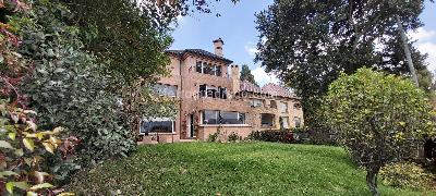 Casa de 4 alcobas en venta en La Lomita, Bogotá, 800 m² · foto 2 de 20