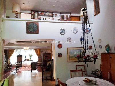 Casa de 4 alcobas en venta en Santa Ana Occidental, Bogotá, 500 m² · foto 7 de 20