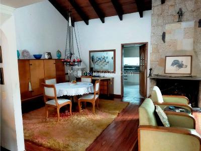 Casa de 4 alcobas en venta en Santa Ana Occidental, Bogotá, 500 m² · foto 10 de 20
