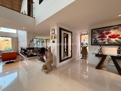Casa de 5 alcobas en venta en San Jose De Bavaria, Bogotá, 580 m² · foto 3 de 20