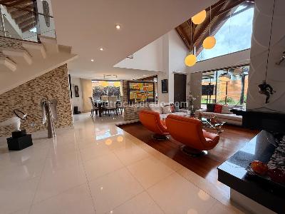 Casa de 5 alcobas en venta en San Jose De Bavaria, Bogotá, 580 m² · foto 5 de 20