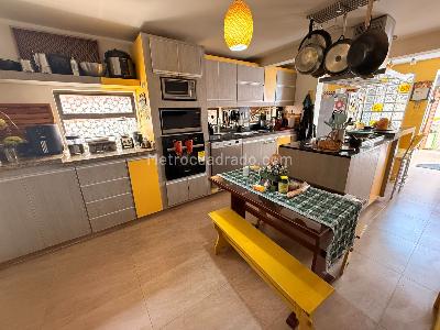 Casa de 4 alcobas en venta en San Jose De Bavaria, Bogotá, 167 m² · foto 9 de 20
