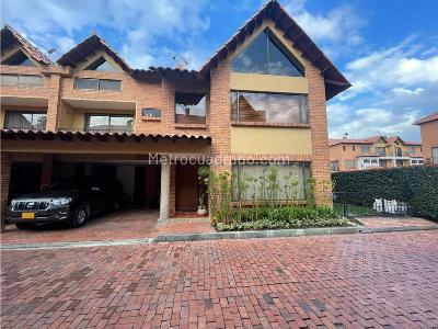 Casa de 4 alcobas en venta en Rosales, Chía, 320 m² · foto 2 de 20