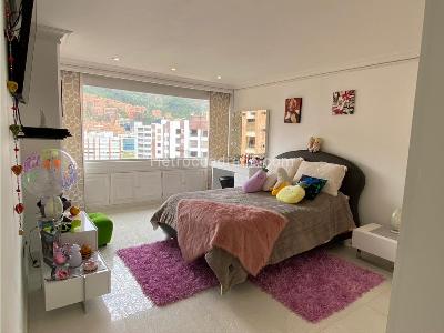 Apartamento en venta en Santa Barbara Central, Bogotá · foto 8 de 19