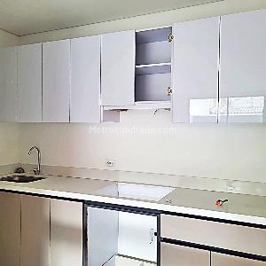 Apartaestudio en venta en Puente Largo Pasadena, Bogotá, 53 m² · foto 3 de 17