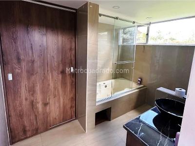 Casa de 5 alcobas en venta en Fonqueta, Chía, 300 m² · foto 8 de 20